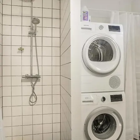 Dejlig Bolig I Med Køkken